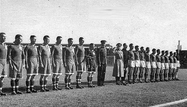 Сборная НКВД с Бесковым и Бобровым в 1945-м выиграла турнир в Иране. В финале грохнули «Арсенал» из Лондона