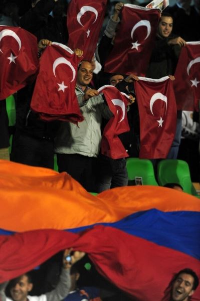 Геноцид армян разрушил отношения с Турцией. Но в 2009-м страны примирил футбол 