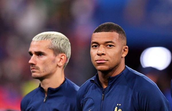 Мбаппе – новый капитан сборной Франции. Кажется, Гризманн обиделся – и даже может уйти