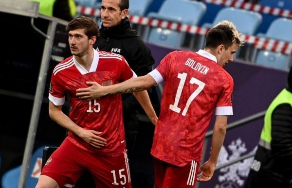 Головин и Миранчук все-таки мимо матчей с Ираном и Ираком. Не играли за сборную с 2021-го